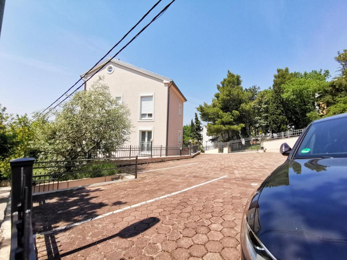 Villa Sara Lux Crikvenica Exterior photo