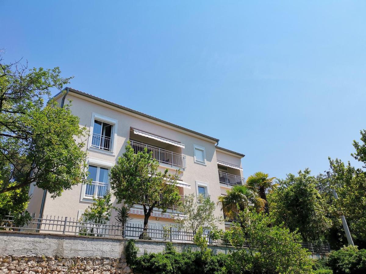 Villa Sara Lux Crikvenica Exterior photo